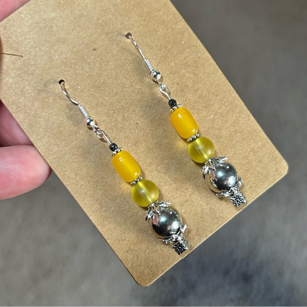 Handcrafted salvaged vintage bead cat eye glass faceted hematite earrings